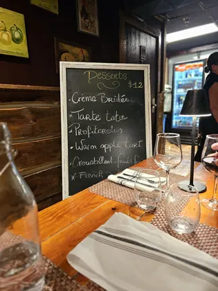 La Francaise Bistrot, business photo 3