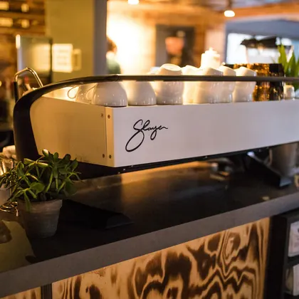 Unravel Coffee Café & Bar, business photo 2